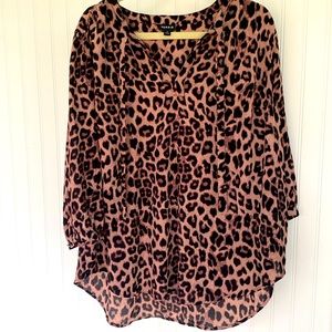 Torrid Animal Print Blouse Size 3 (22/24)